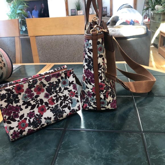 Tory Burch Kerrington Tote and Mini Bag Set - Picture 4 of 13